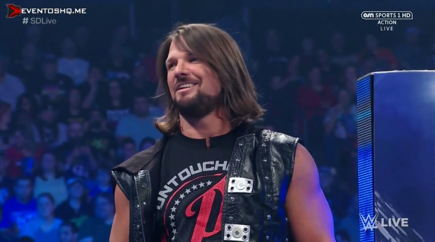 Descargar WWE SmackDown 16 de Mayo 2017 en Español Latino